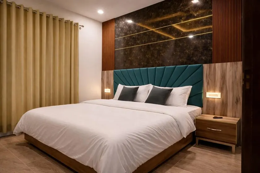 Cedarwood 2BHK Near Mall Road w Mountain View - Image 1