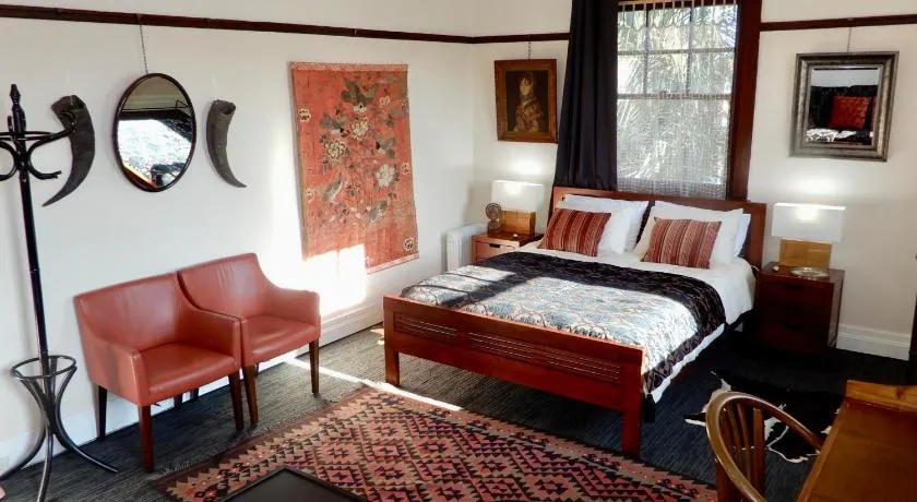 Women Only Guesthouse - Image 1