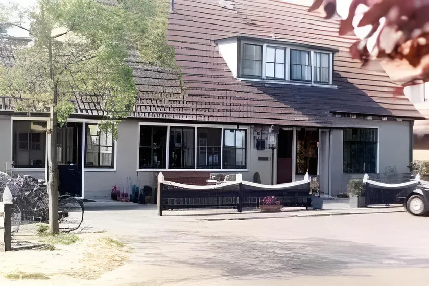 The Sunset Apartments - Image 1