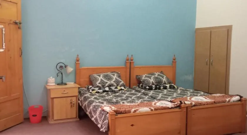 2 Rooms For Tourist - Image 1