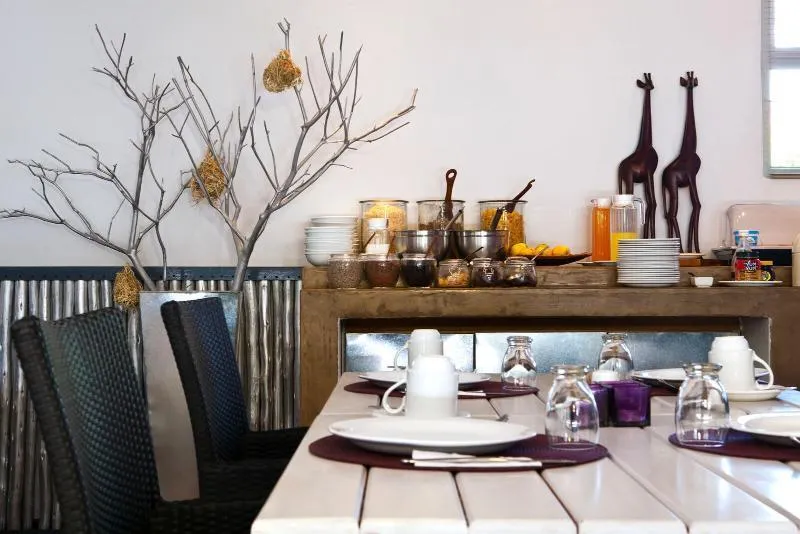 Vondelhof Guesthouse - Image 1