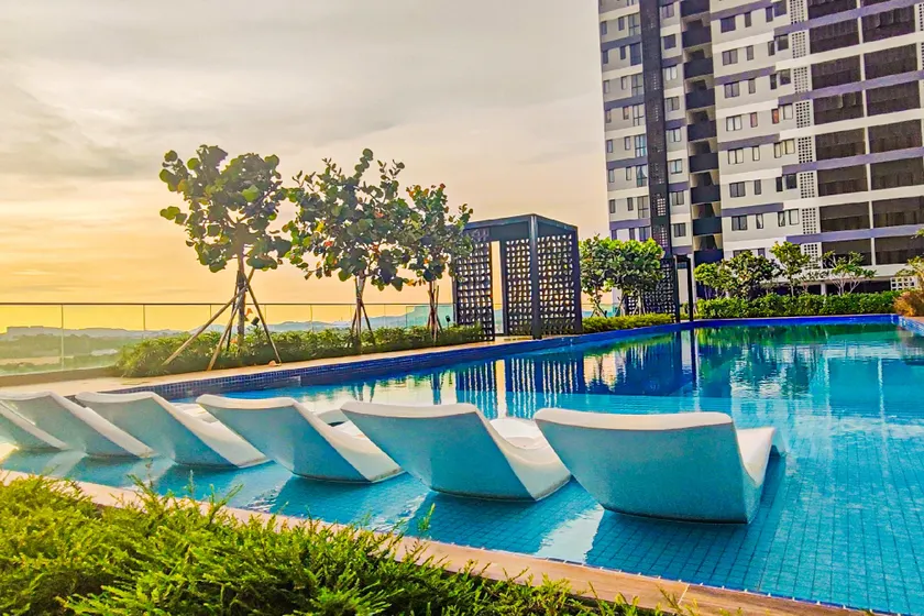 Balcony Breeze at Ara Residence Nilai by HCK - Image 1