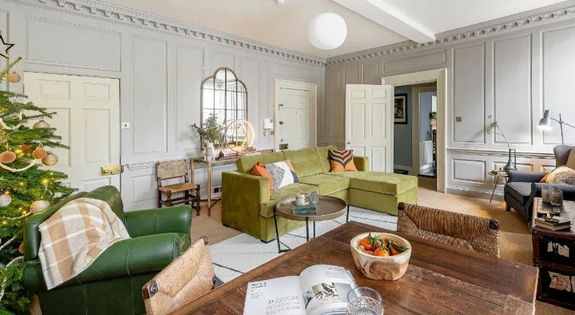 Superior Stays Rosewell House - Bath City Centre - Image 1