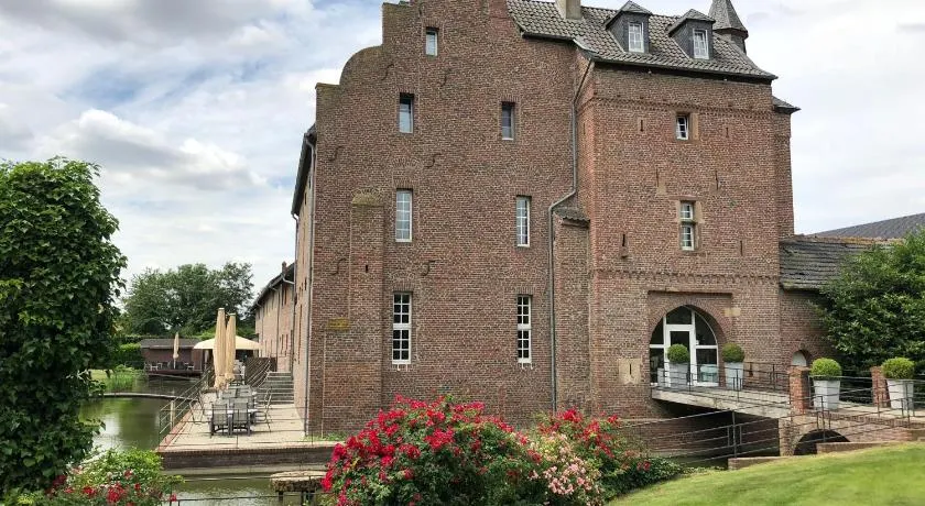Burg Obbendorf - Image 1