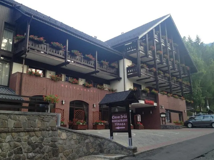 Casa Iris-Hotel & Restaurant - Image 1