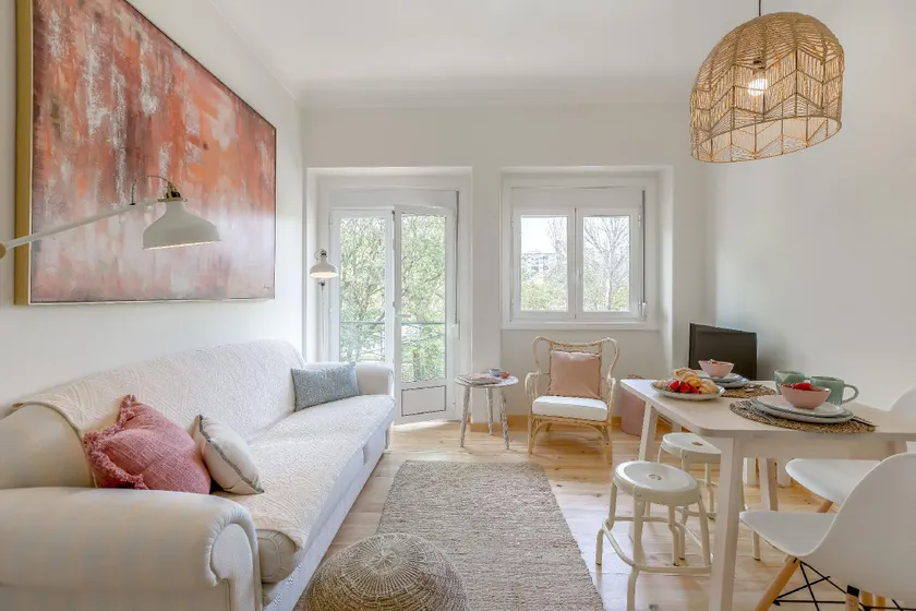 Sunny, Bright and Quiet Apartment, By TimeCooler - Image 1