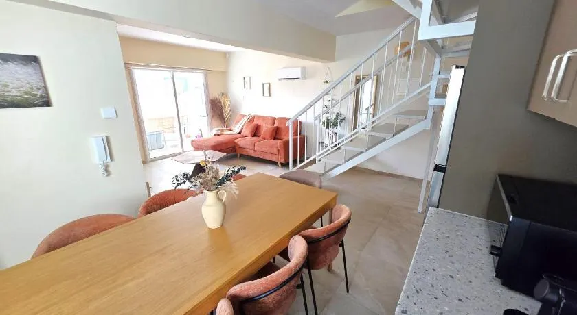 Warm Design 3BR, Beach 7-min walk, Peaceful - Image 1