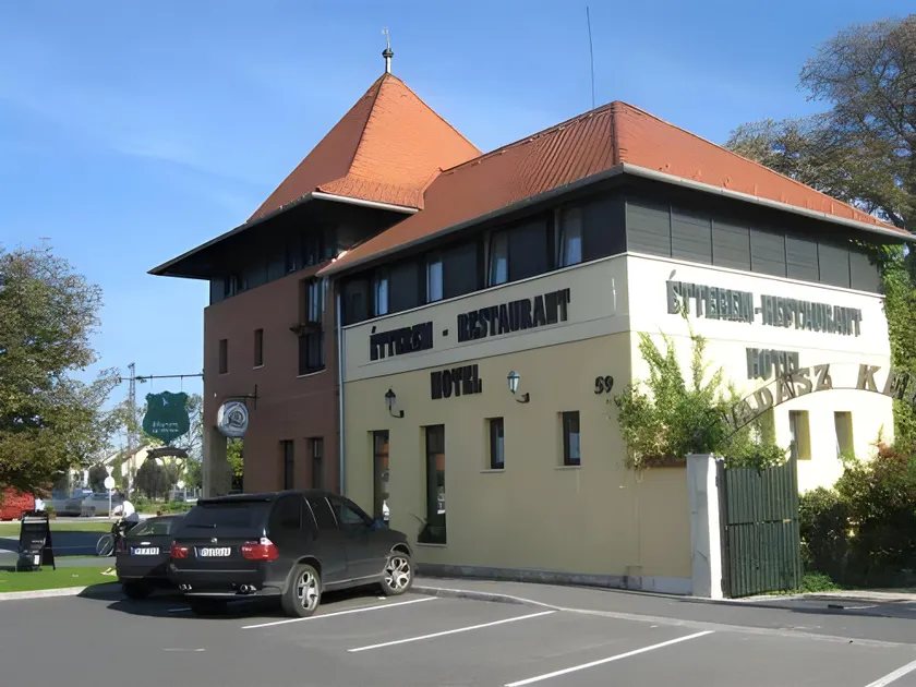 Artemisz Vadász Panzió és Étterem - Image 1