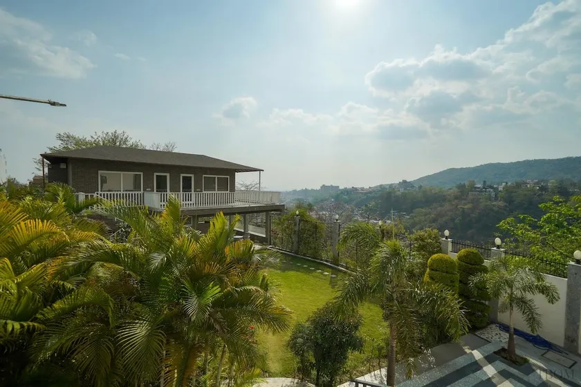 The Sundowner Bungalow With Pool Jacuzzi In Dehradun - Image 1