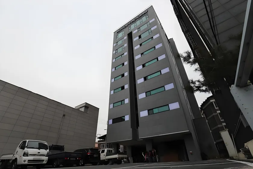 Dongducheon Hotel The Gray - Image 1