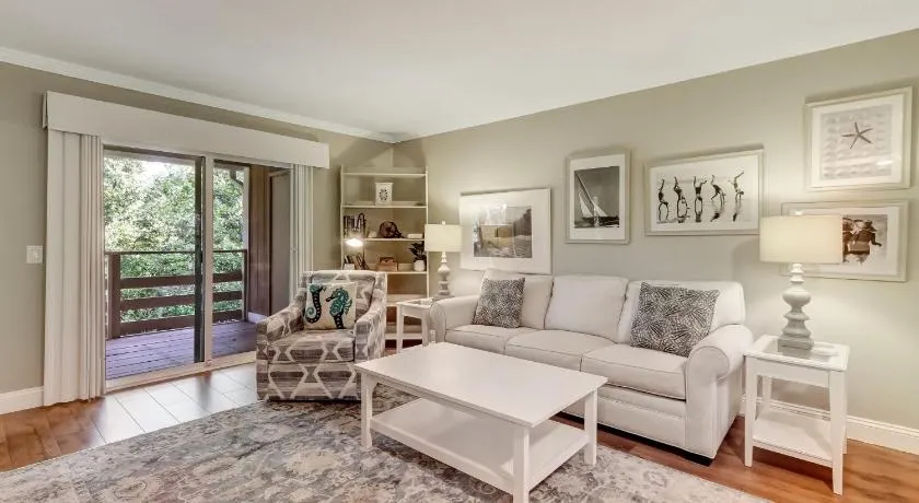 Amelia Landings 10d 2 Bedrooms 2 Bathrooms Condo - Image 1