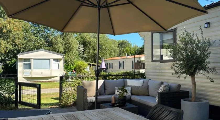 Prachtige Chalet op Camping It Wiid - Image 1