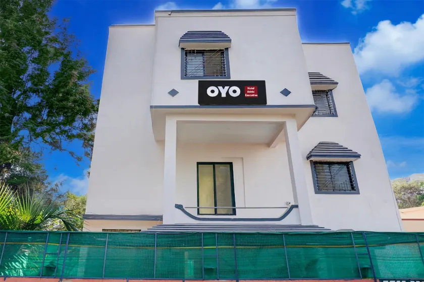 Hotel O Atithi Executive - Image 1