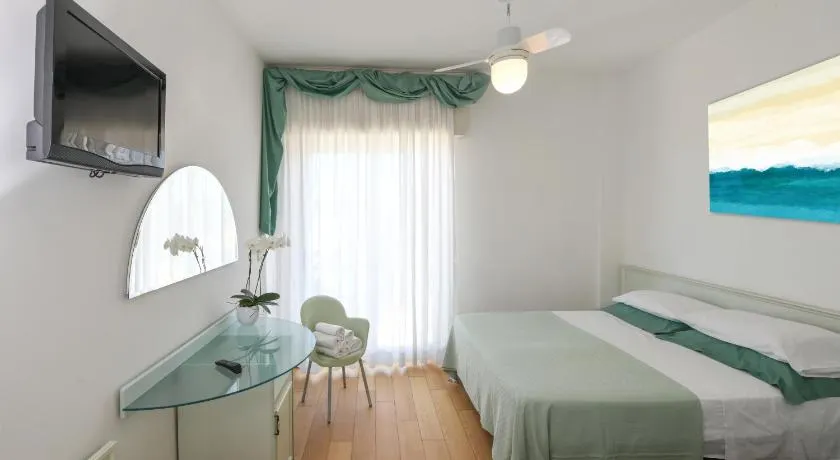 Hotel La Rosa - Image 1