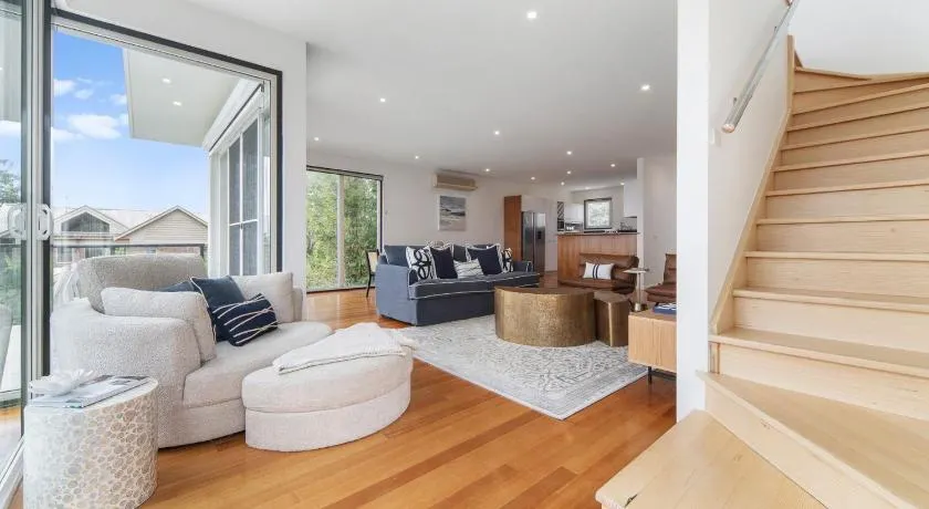 Beleura Views in Mornington - Image 1