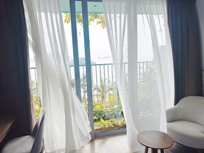 SeaView Apartment in Flamingo CatBa Resort - Image 1