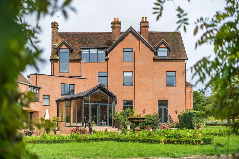 Guildford Manor Hotel & Spa - Image 1