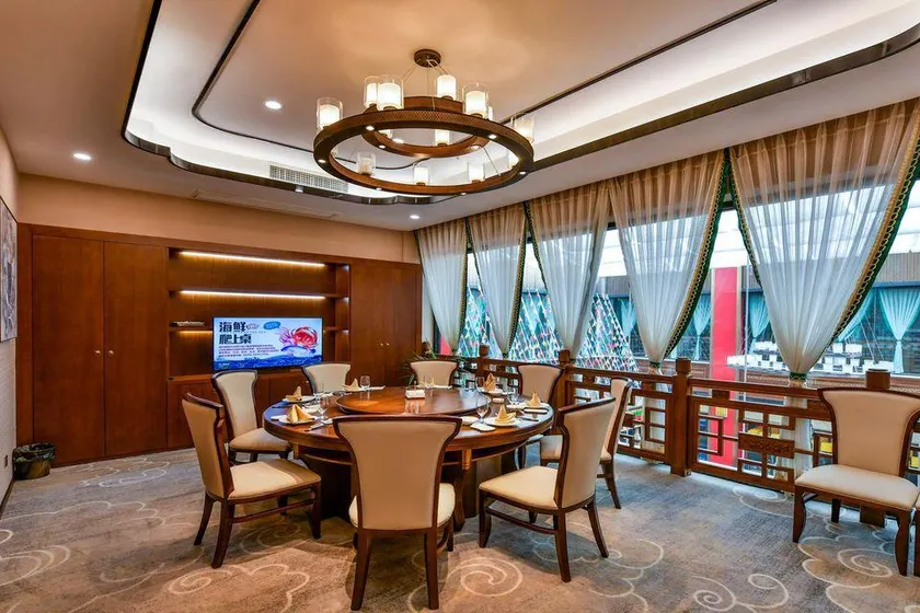 Nyetsang Grand Hotel - Image 1