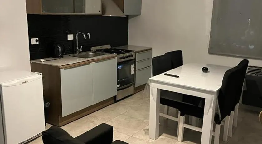 Travel Suites Ezeiza- 5 pax- Centro Eze- Shoppings a 8 min - Image 1
