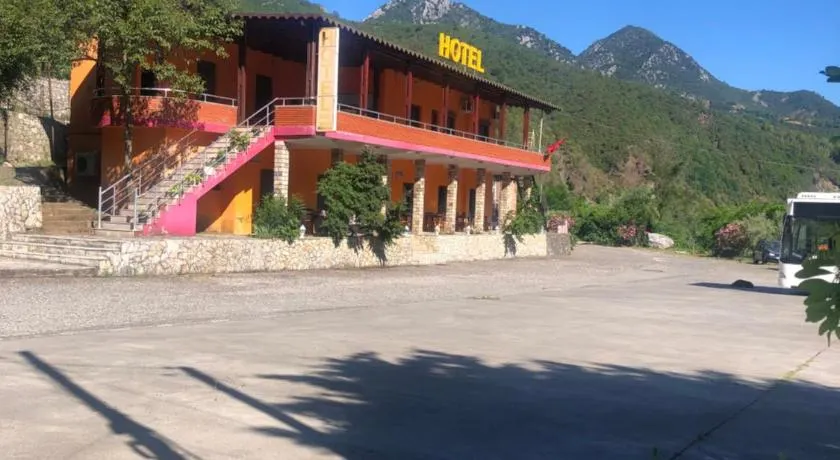 Hotel Xhej - Image 1