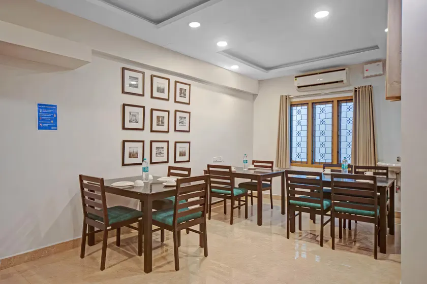 Hotel Sadha Siva - Image 1