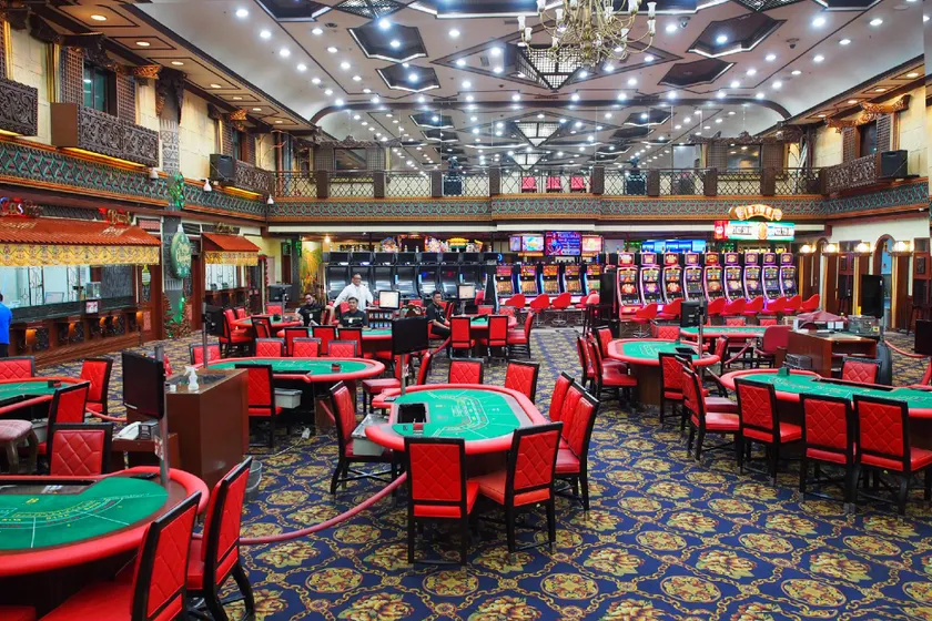 Grand Regal Hotel Davao - Image 1