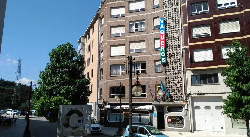 Hotel Vaqueros - Image 1