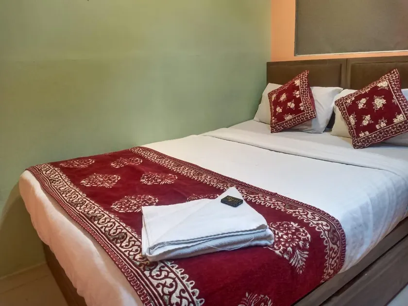 Hotel New Sky Palace Residency, Mumbai - Image 1
