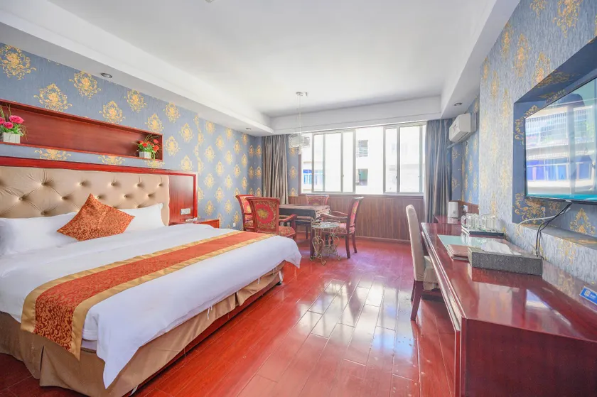 Jiazhou Hotel - Image 1