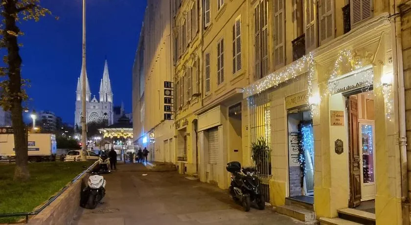 Hôtel des Allées - Image 1