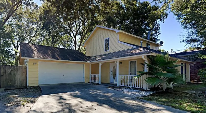 The Yellow House - Image 1