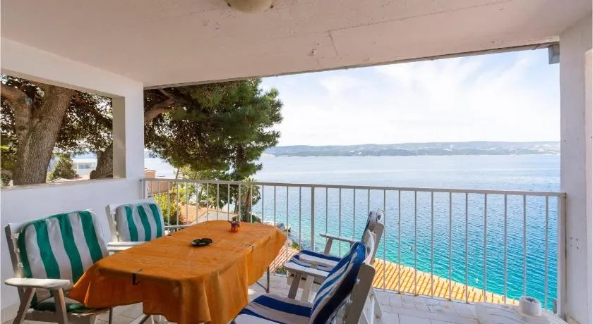 2 Bedroom Awesome Apartment In Lokva Rogoznica - Image 1