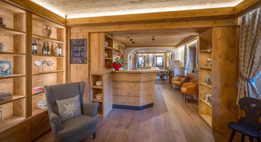 Il Cavallino - Albergo & Appartamenti - Image 1