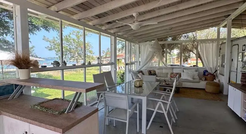 Sea Side Caravan - Image 1