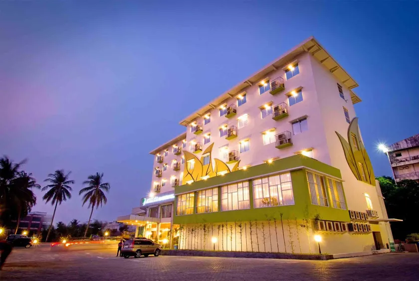 Angkasa Garden Hotel - Image 1