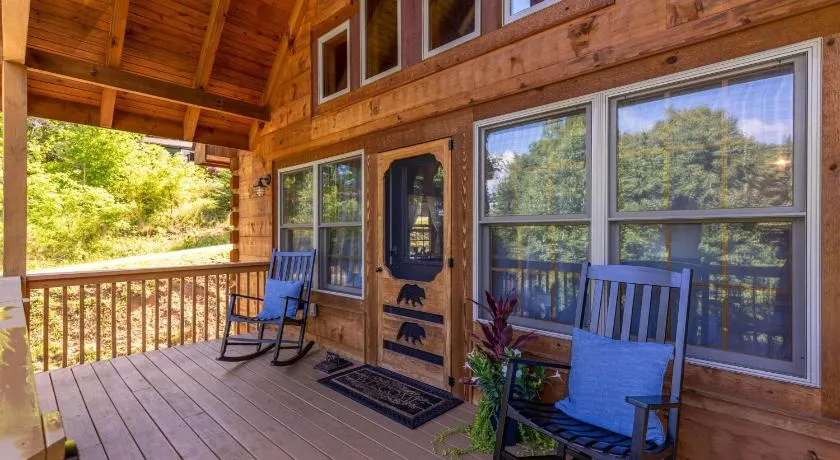 Beaver Rock Lodge - Image 1