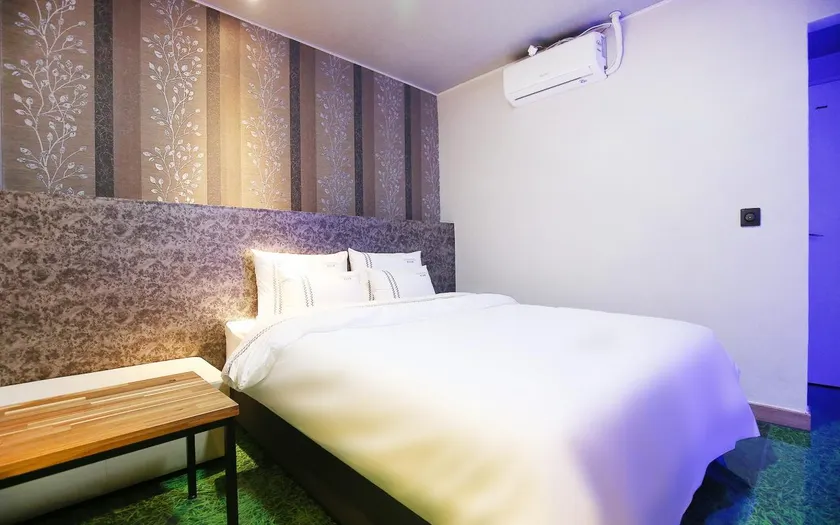 Jecheon Cheongpung Bali Hotel - Image 1