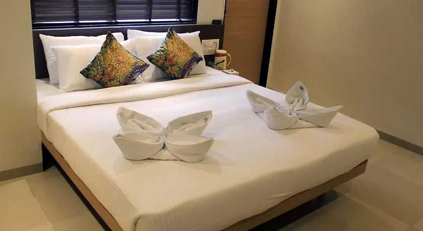 Hotel SaiPrasad Executive Solapur - Image 1