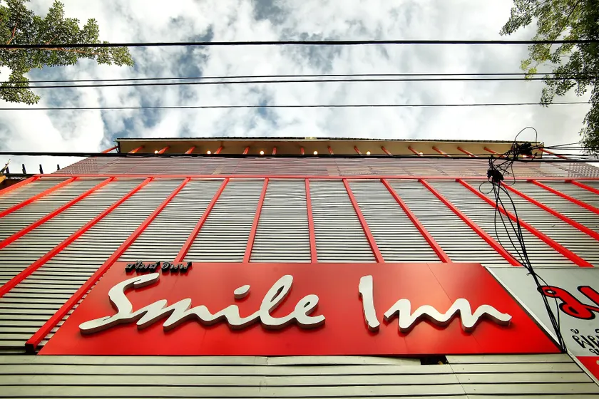 Smile Inn - Image 1