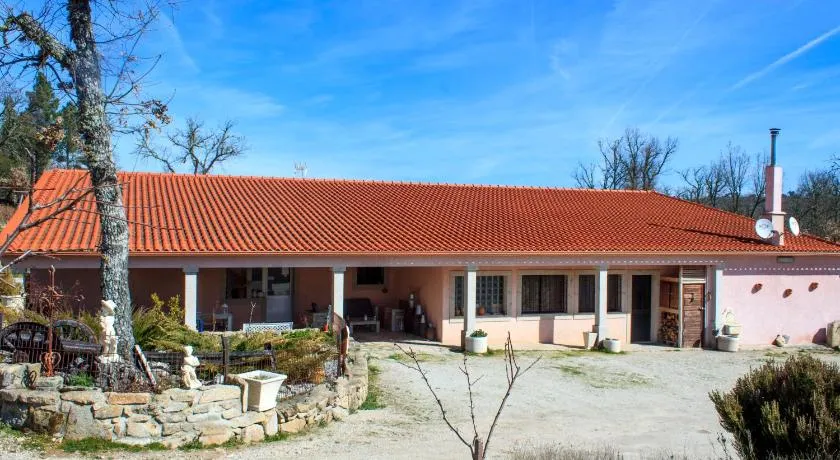 Refugio no Campo - AL 1683 - Image 1