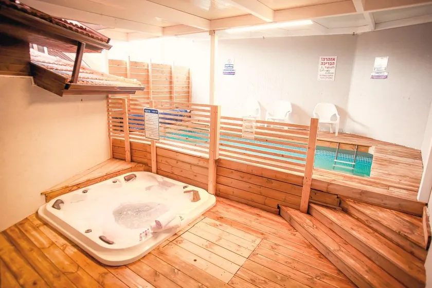 Echsof Safed Estate ~ Pool ~ Jacuzzi ~Sauna~ Games - Image 1