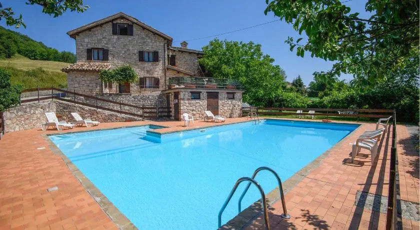 Gorgeous Apartment In Montemonaco - Image 1