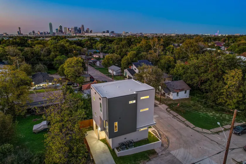 The Ultimate View House - Image 1