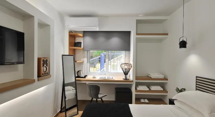 Alter Ego Residence - Image 1