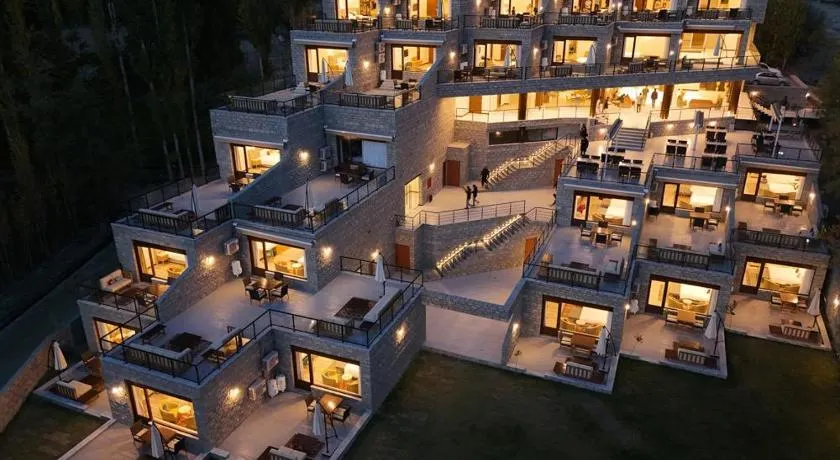 Hashupi Resort Shigar, Skardu - Image 1