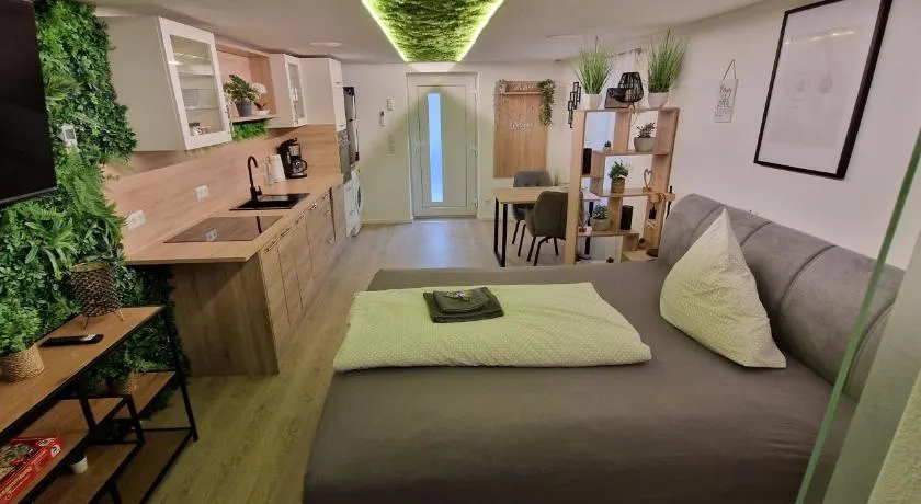 Appartment-Ferienwohnung mit Küche, Bad, WLAN, Klimaanlage, Modern eingerichtet - Image 1