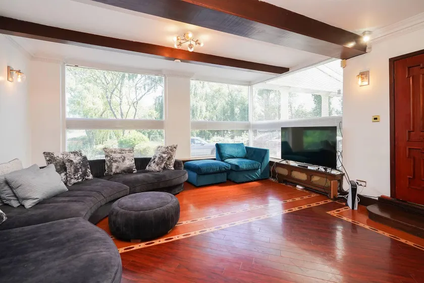 RentMySpaHome with Swimming Pool Hottub and Sauna - Image 1