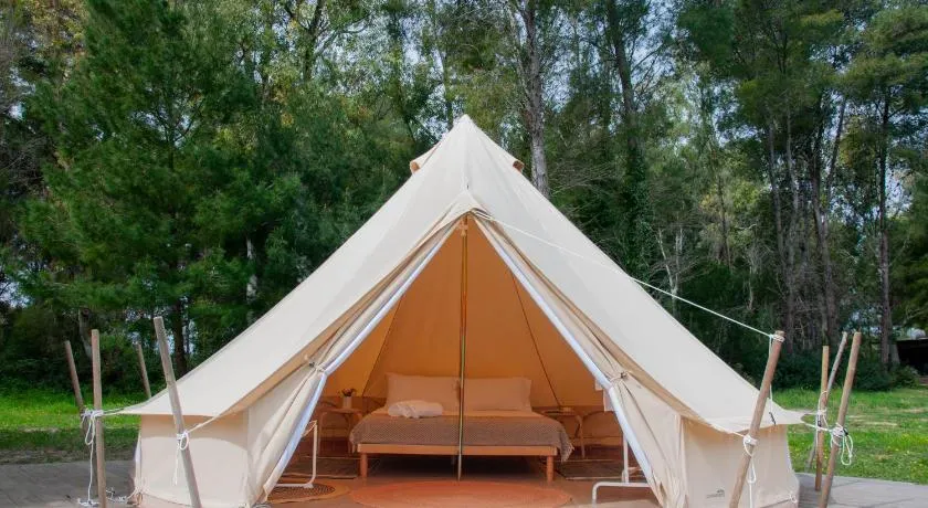 Poesis Park - Glamping - Image 1