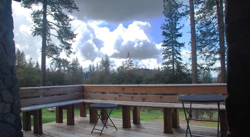 Sierra Trails Inn - Image 1
