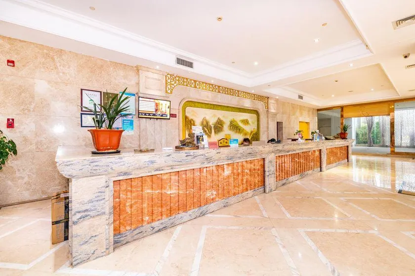 Taozhu Hotel - Image 1